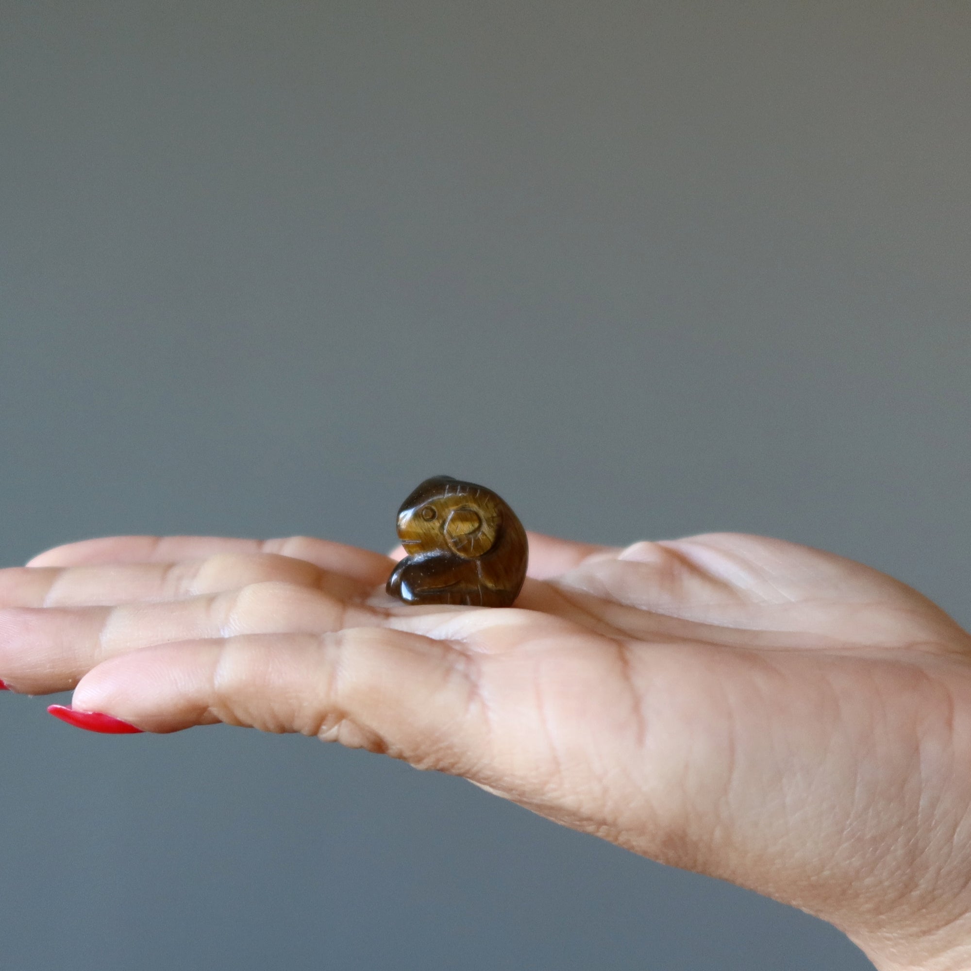Figurine miniature zodiaque Bélier Œil de tigre mignonne marron