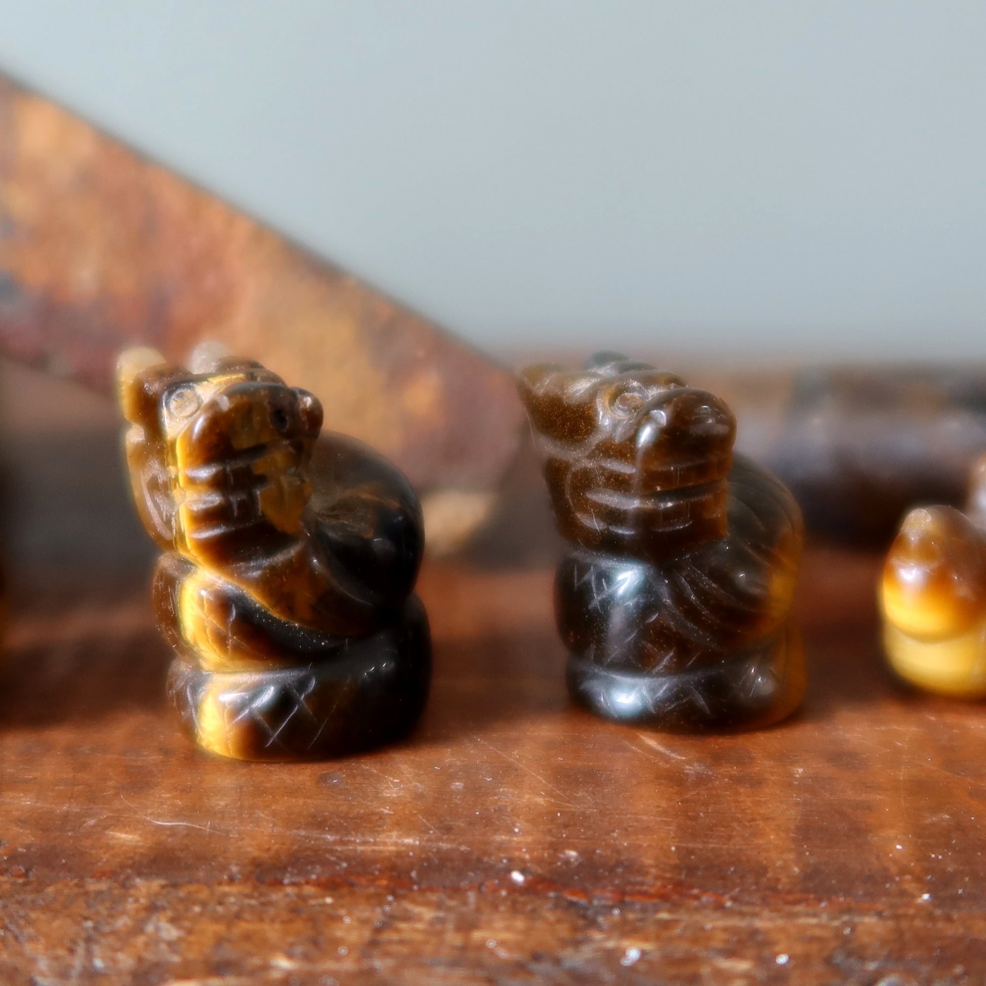 Tigerauge Heilerstein-Set: Stab, Pendel, Drachen-Set mit 12 Stück