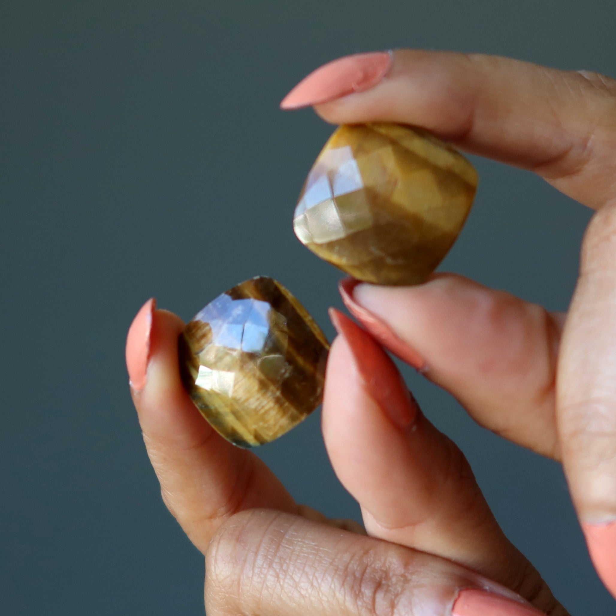Tigers Eye Pocket Stone Cabochon Golden Diamond