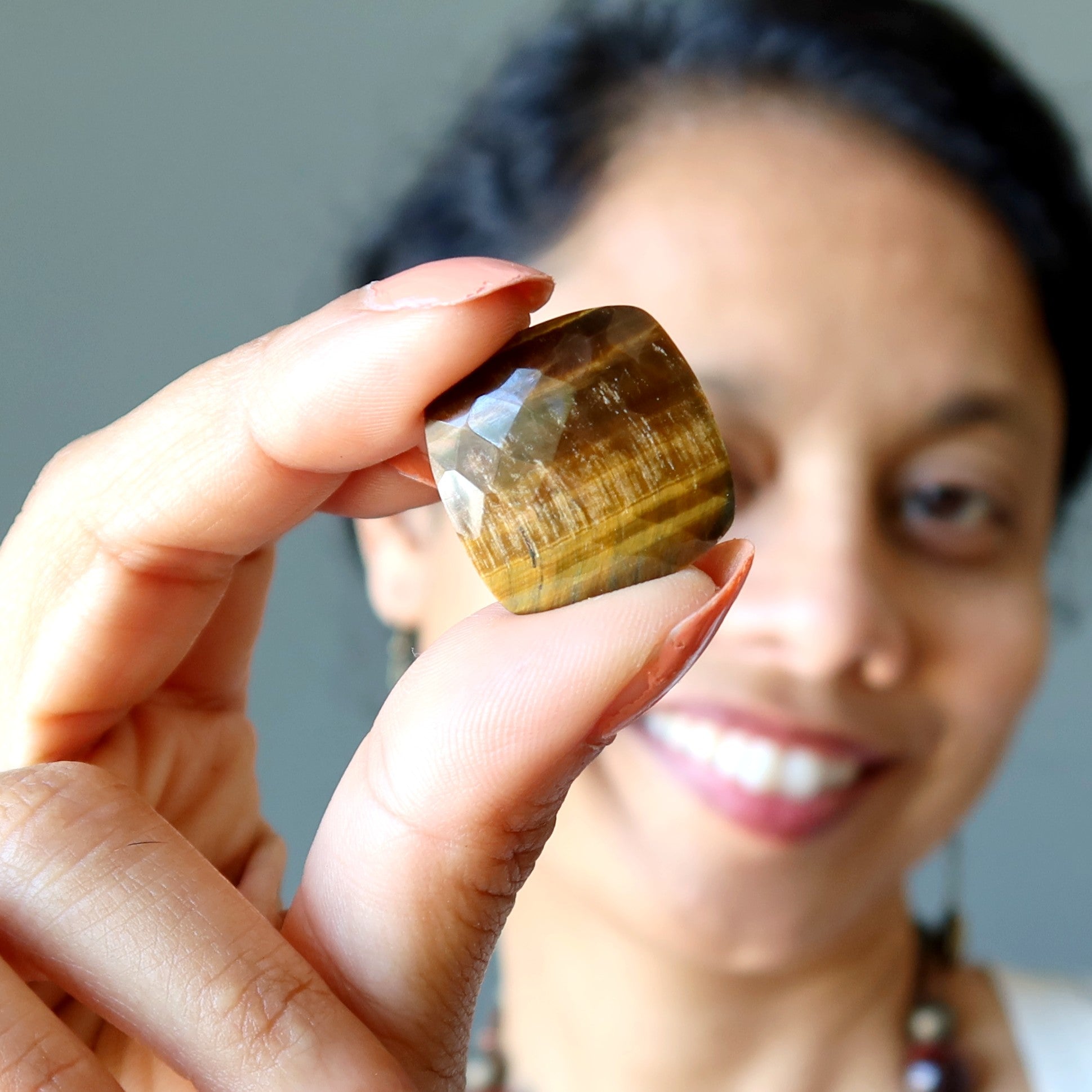 Tigers Eye Pocket Stone Cabochon Golden Diamond