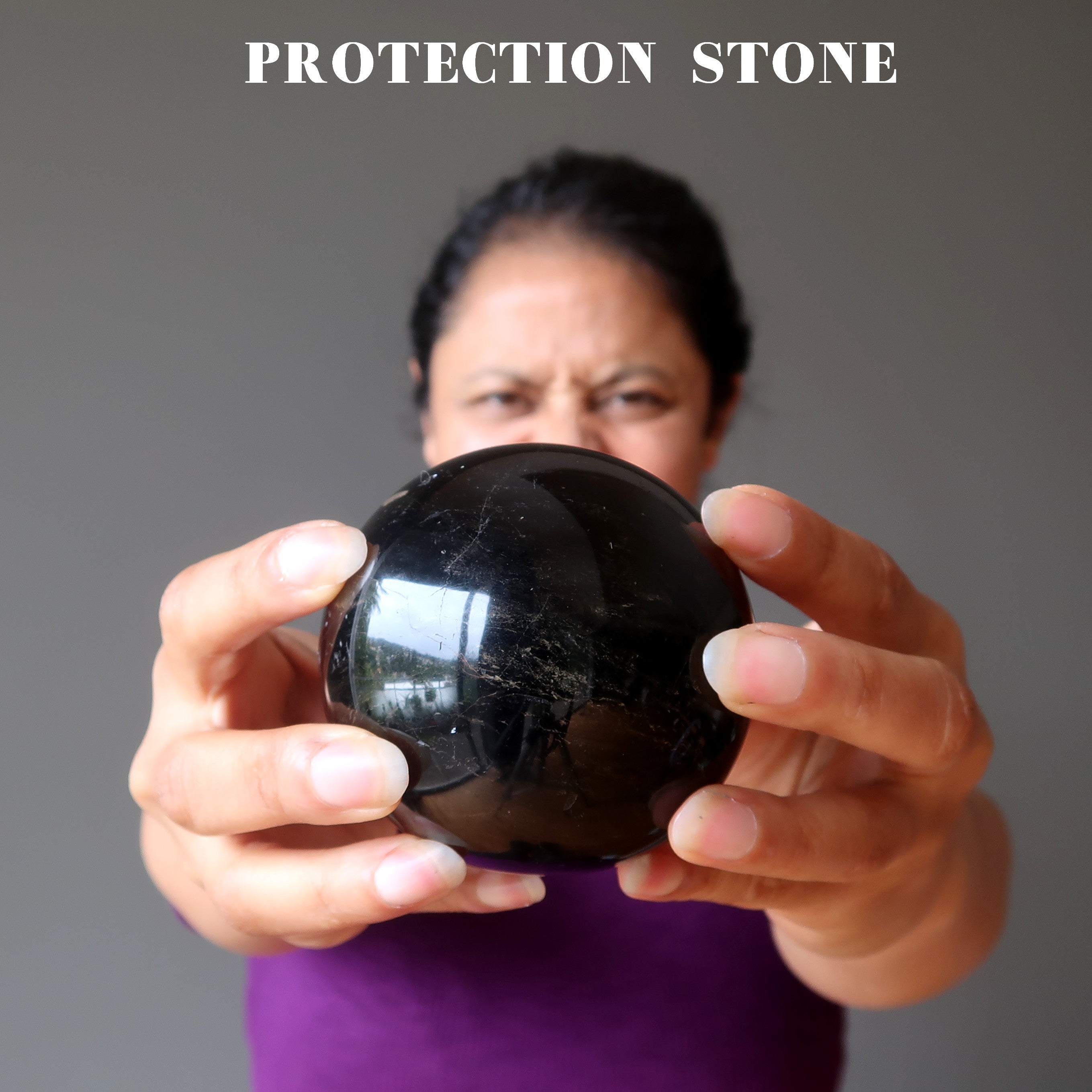 Boule de Protection en Cristal Tourmaline Noire