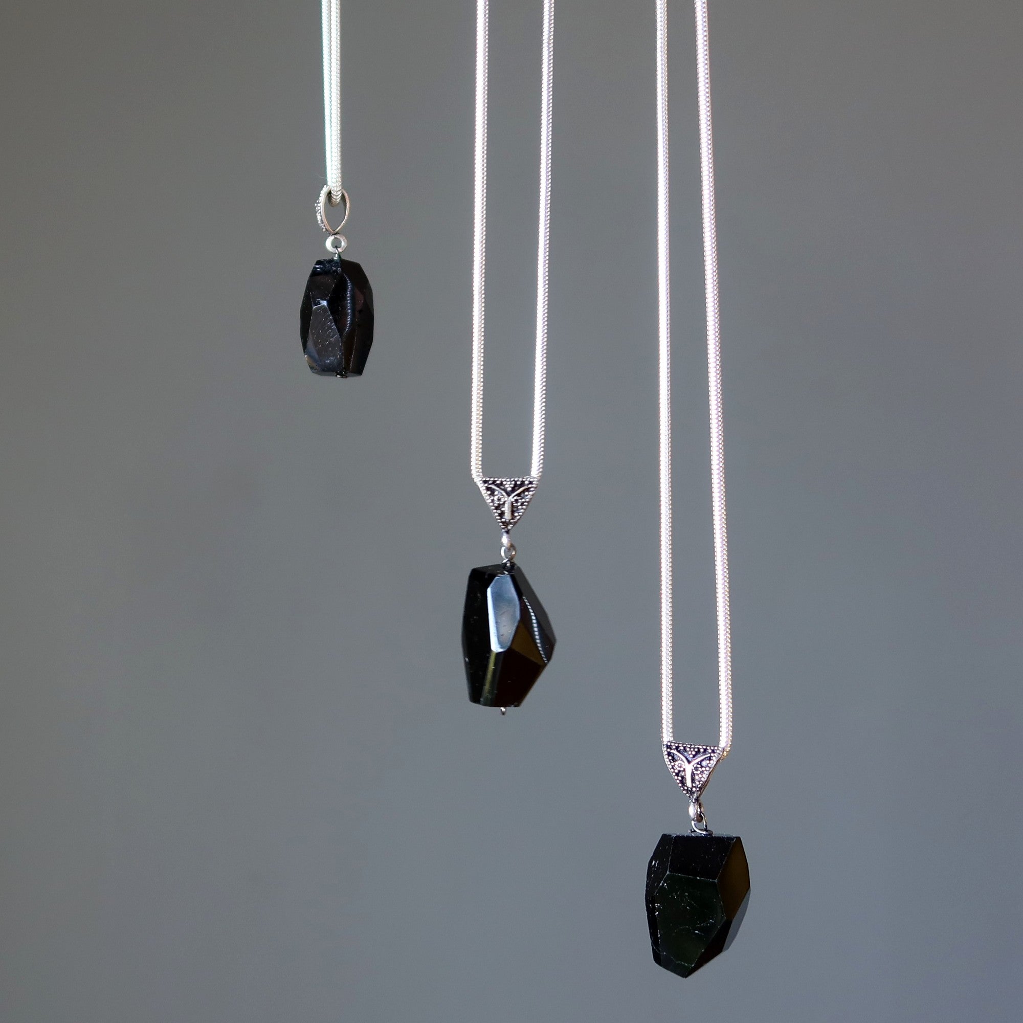 Collier de tourmaline noire avec pierre "Pépite de savoir"