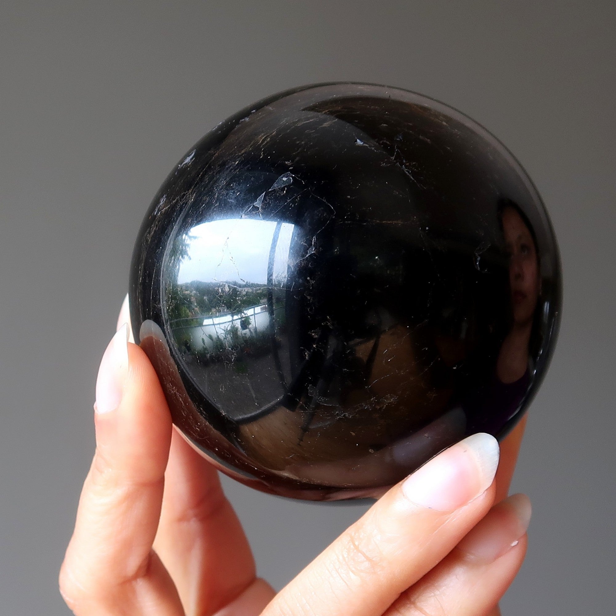 Boule de Protection en Cristal Tourmaline Noire