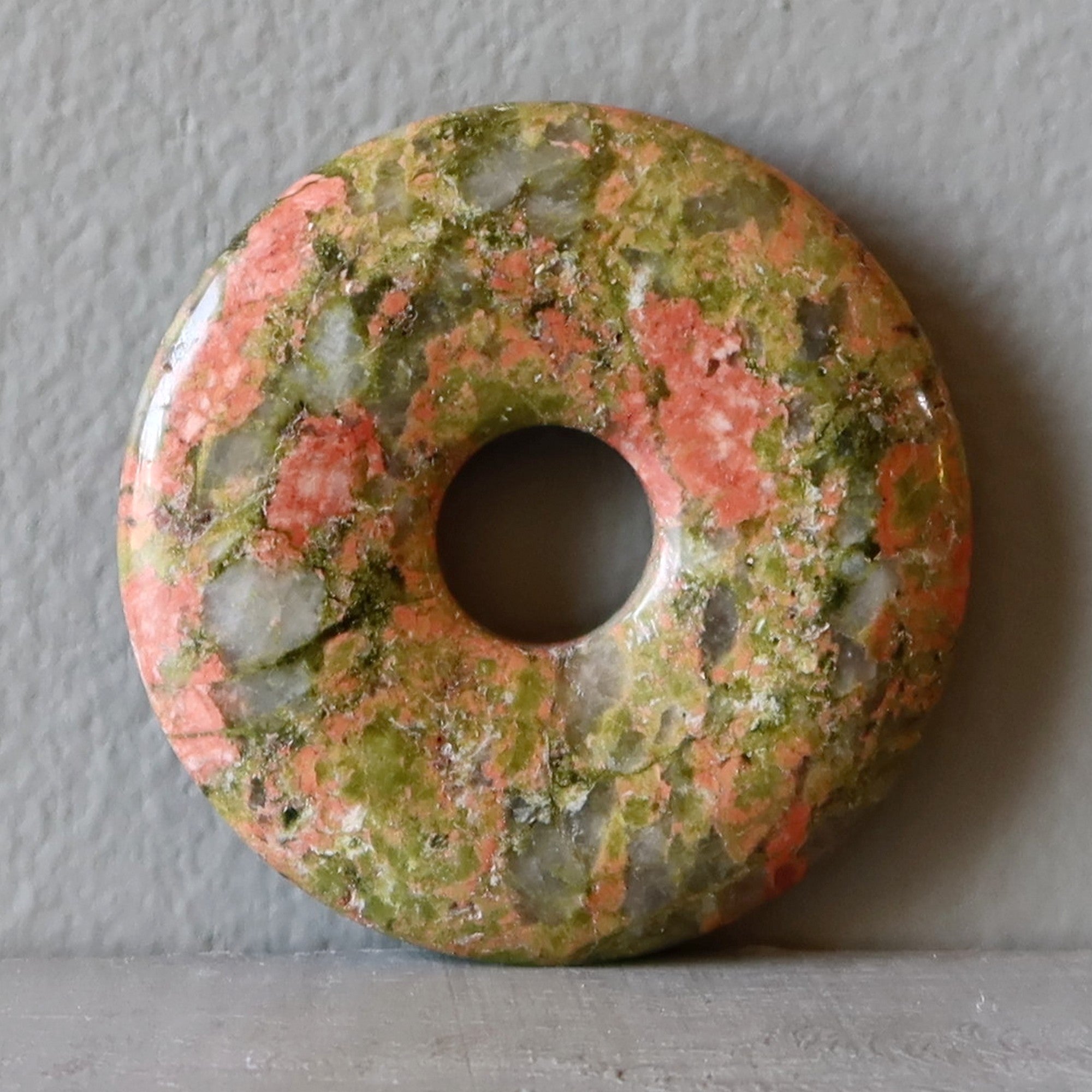 Support de donut en pierre gemme d'unakite créative
