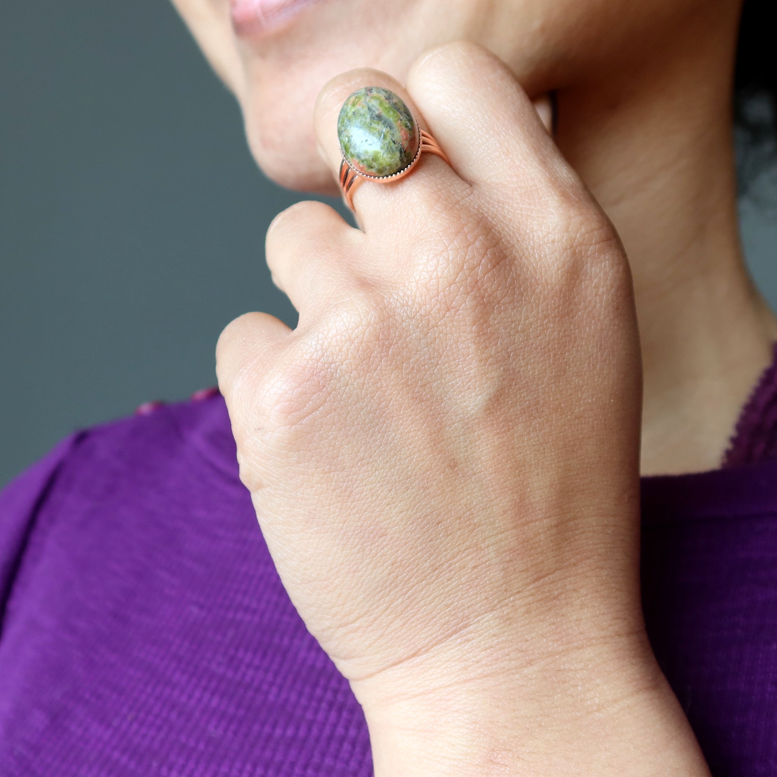 Bague Unakite Chêne Puissant Cristal Cuivre Réglable