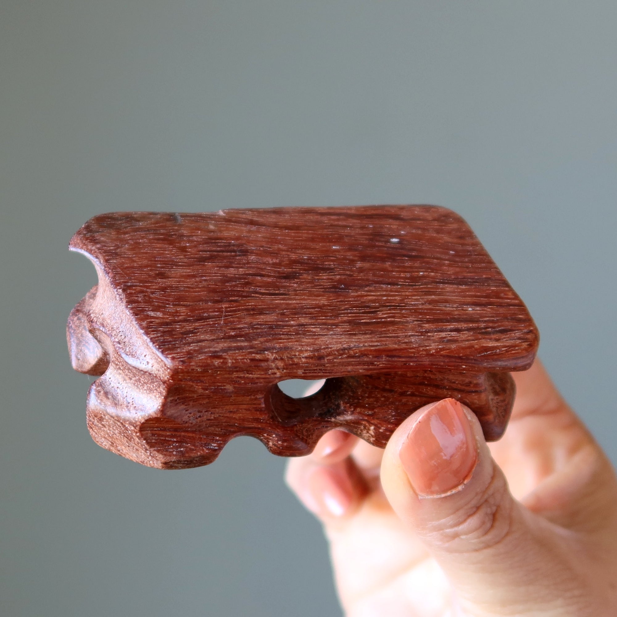 Ladegerät aus Holz Rosenholz-Display-Ständer für Cluster-Steine